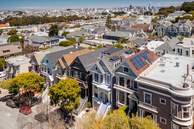 Many popular artists from the Hippie generation are said to have lived in The Haight.