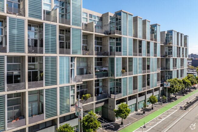 Yerba Buena offers some of the best modern condos in the city.