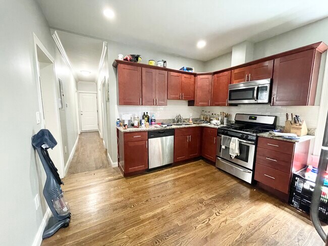 47 Beech Glen St unit 2, Roxbury, MA 02119 - photo 6