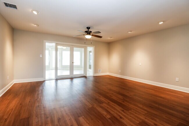 2228 Treehaven Cir N, Fort Myers, FL 33907 - photo 5