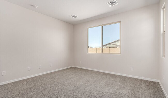 5036 W Roundhouse Rd, Phoenix, AZ 85339 - photo 6