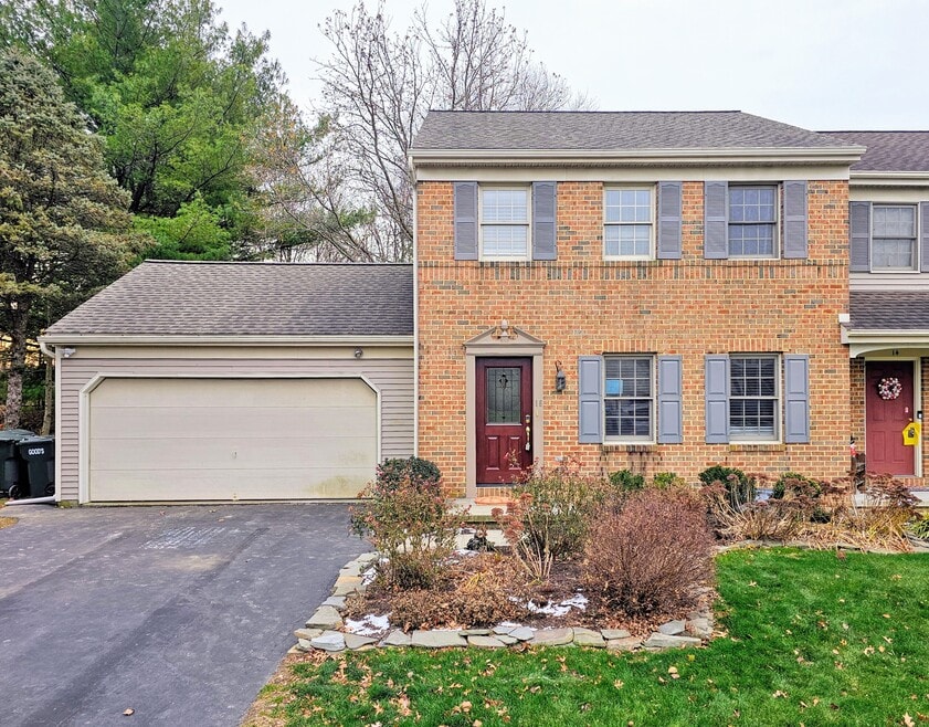 16 Brookview Dr, Lititz, PA 17543 - photo 1