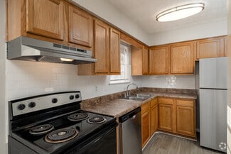 6042 N Lee St, Morrow, GA 30260