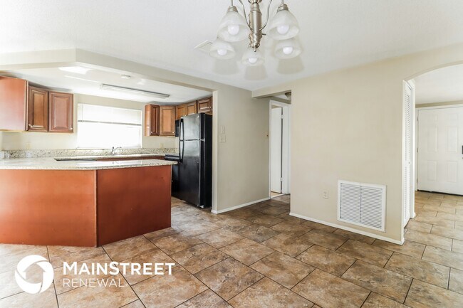 9636 Mark Twain Ln, Port Richey, FL 34668 - photo 7