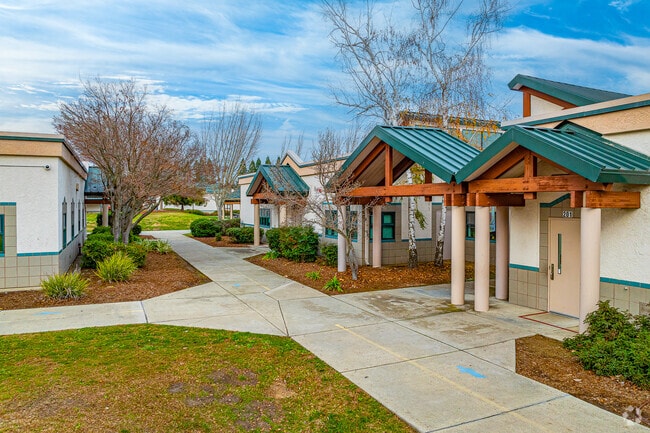 Students walk the pathways through Oakhills Elementary School.