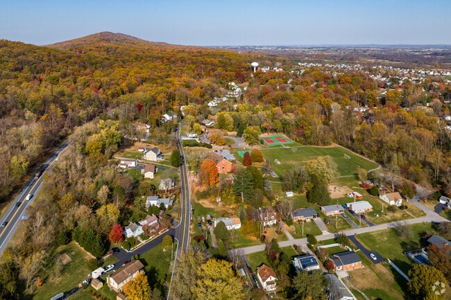 Adamstown consists of several small enclaves of homes and boast a ton of wide open spaces.