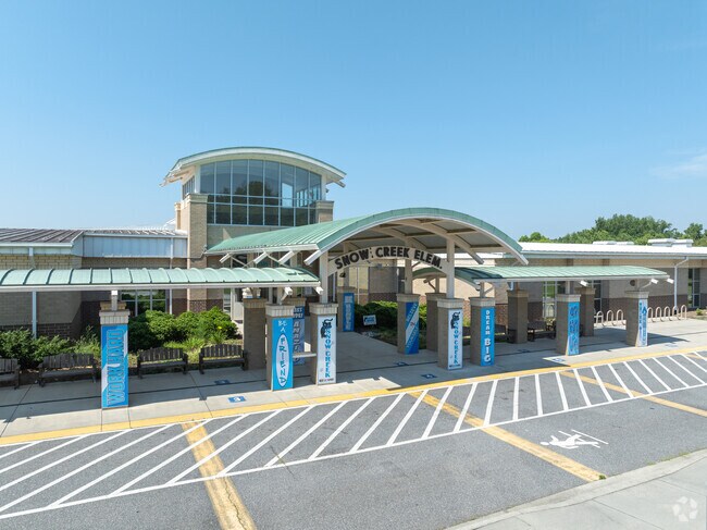 Snow Creek Elementary offers a robotics club to students.