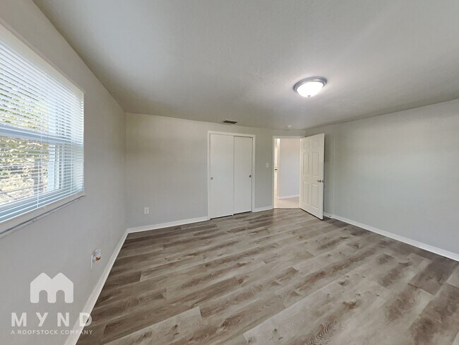 4242 Oak Bluff Ave, Holiday, FL 34691 - photo 7