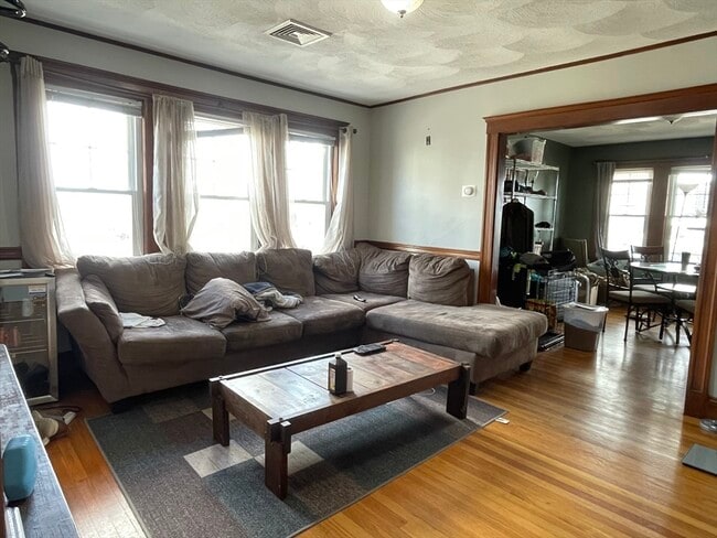 38 Ten Hills Rd unit 2, Somerville, MA 02145 - photo 7