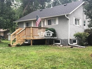 708 10th Ave SE, Forest Lake, MN 55025