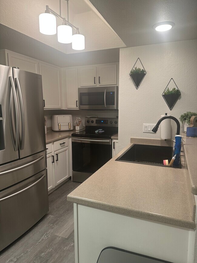 1720 E Thunderbird Rd unit 1083, Phoenix, AZ 85022 - photo 3