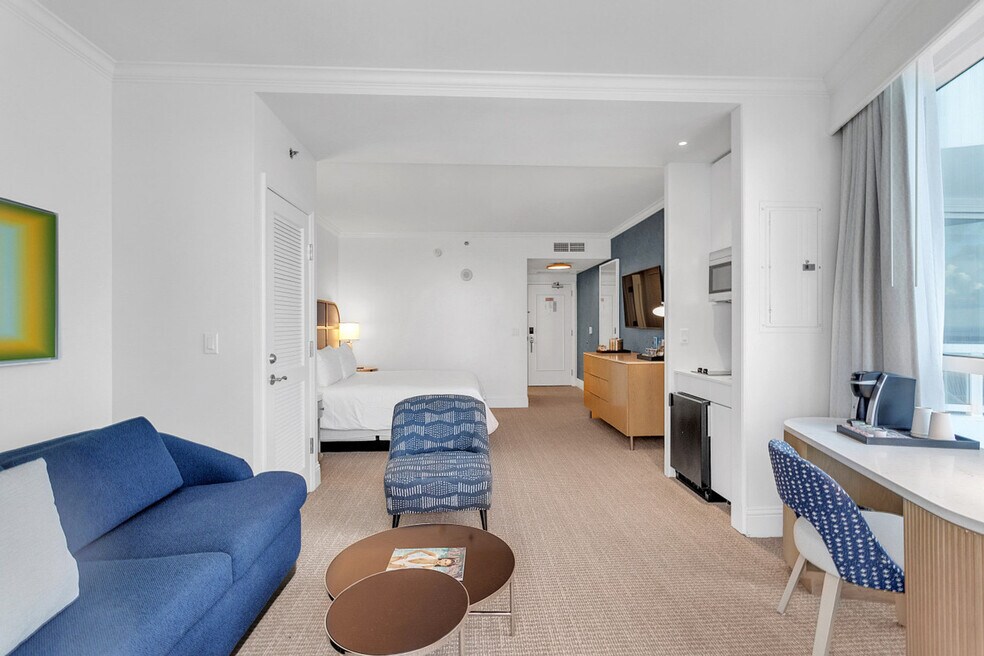 Tresor Tower Fontainebleau unit ID1234541P, Miami Beach, FL 33140 - photo 1