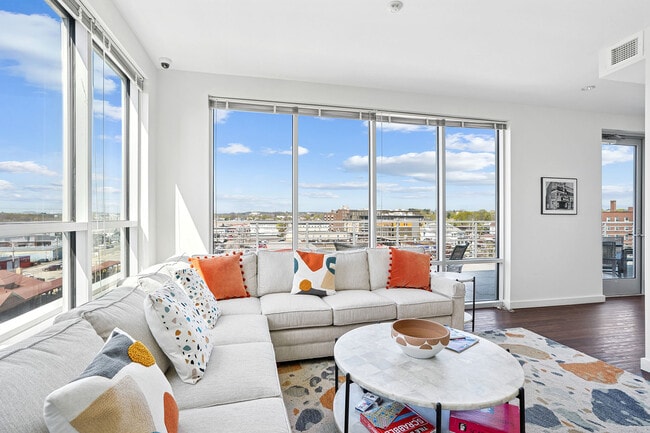 The Beverly Collection: The Block, Beverly, MA 01915 - photo 3