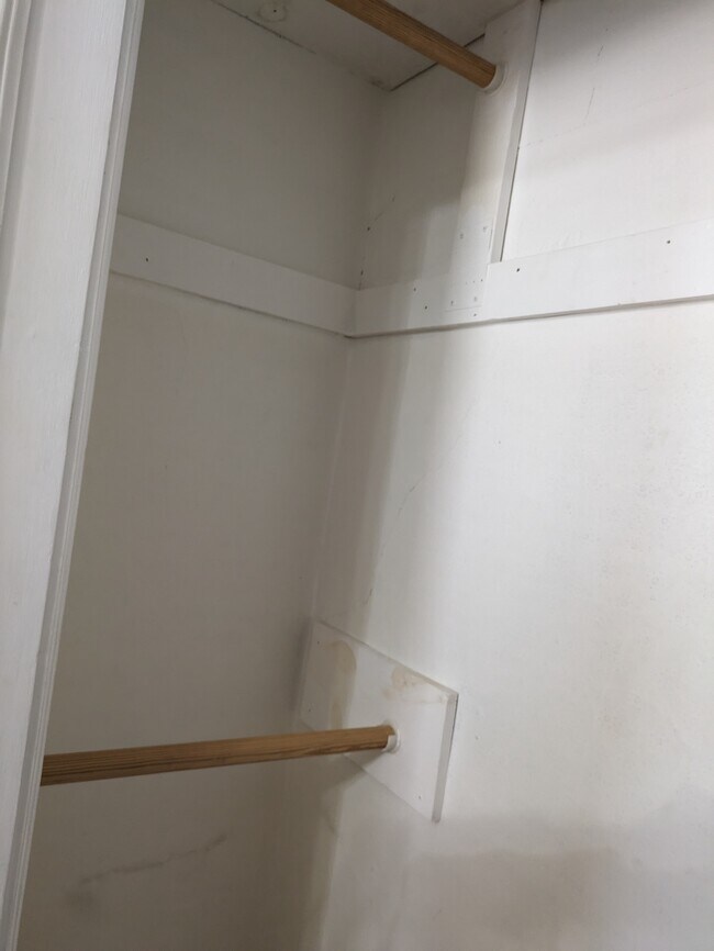 626 4th St SE unit 2 - Upper, Willmar, MN 56201 - photo 7