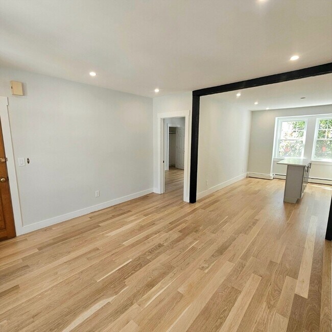 17 Roberts St unit 1, Brookline, MA 02445 - photo 5