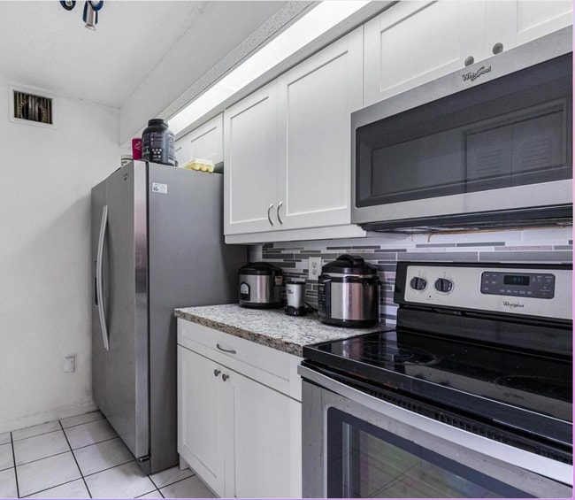 7365 NW 174th Terrace, Hialeah, FL 33015 - photo 2