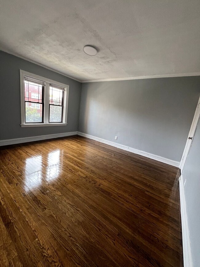 8004 S Eberhart Ave, Chicago, IL 60619 - photo 3