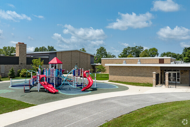 Sycamore Elementary School scored an A in diversity on niche.com.