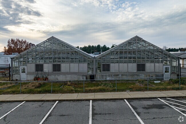 Agricultural Sciences are taught at the Applications and Research Laboratory.