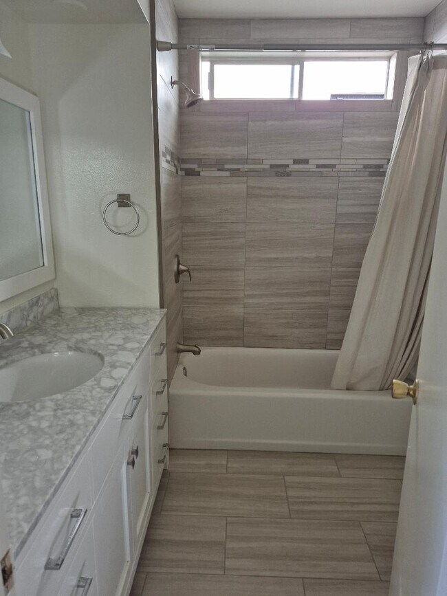 224 35th St unit B, Manhattan Beach, CA 90266 - photo 7