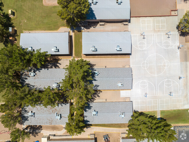 Top down view of Lehi Elementary School.