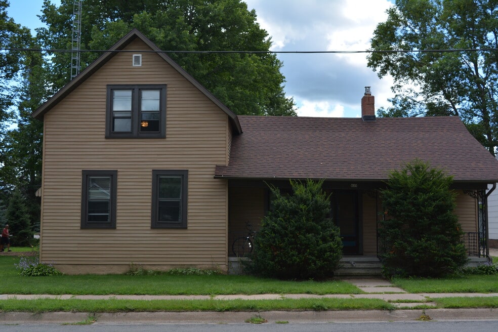 635 Franklin St