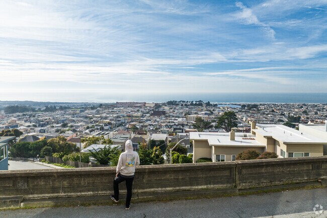 Golden Gate Heights has stunning views of San Francisco.