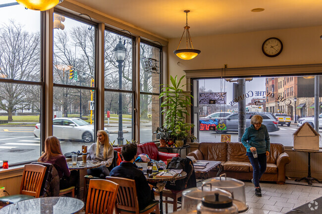 Pick up a cappuccino at Cafe on the Common in Bank Square.