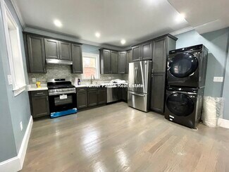 3 Grafton St, Boston, MA 02125