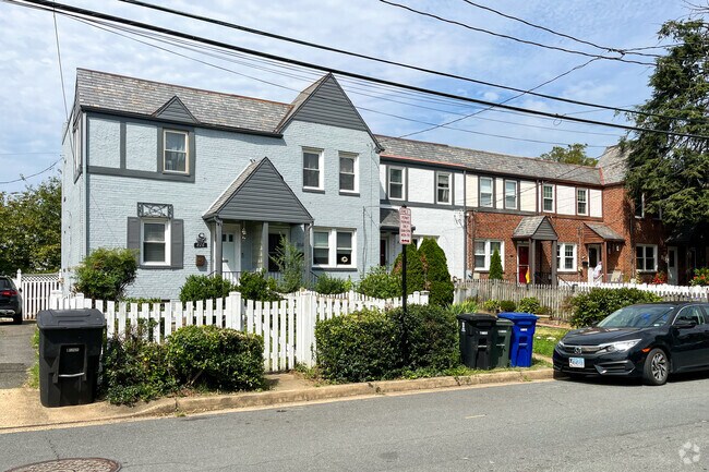 Larger homes are situated next to townhouses in Foxcroft Heights.