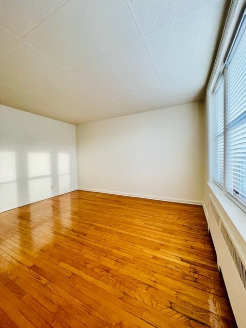 81 Chestnut St Unit 111, Rutherford, NJ 07070