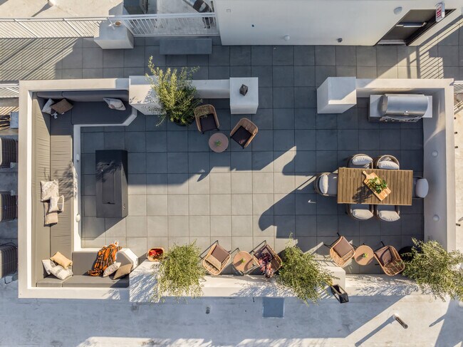 The Spaulding, Los Angeles, CA 90019 - photo 7