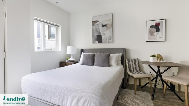 1430 NW Pettygrove St unit E202, Portland, OR 97209 - photo 2