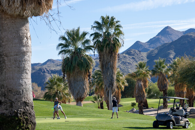 Residents of Warm Sands can check out the Tahquitz Creek Golf Resort to excel their golf game.