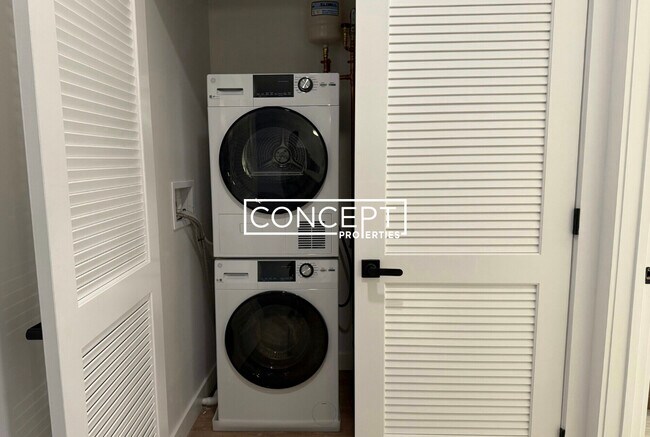 190 Gardner St unit 103, Boston, MA 02132 - photo 6