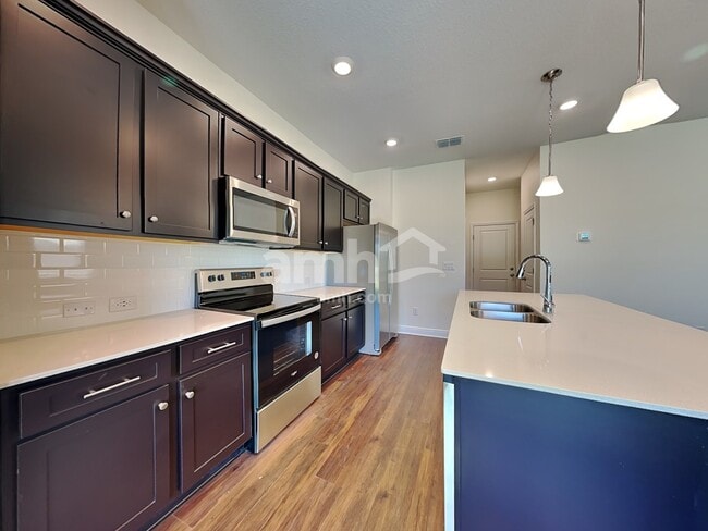 27280 St Andrews Ave, Wesley Chapel, FL 33544 - photo 3