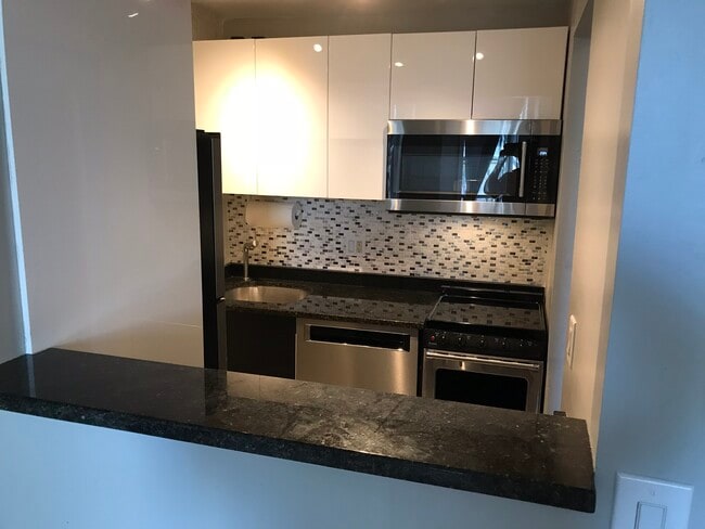 25 Saint Stephen St unit 5, Boston, MA 02115 - photo 2