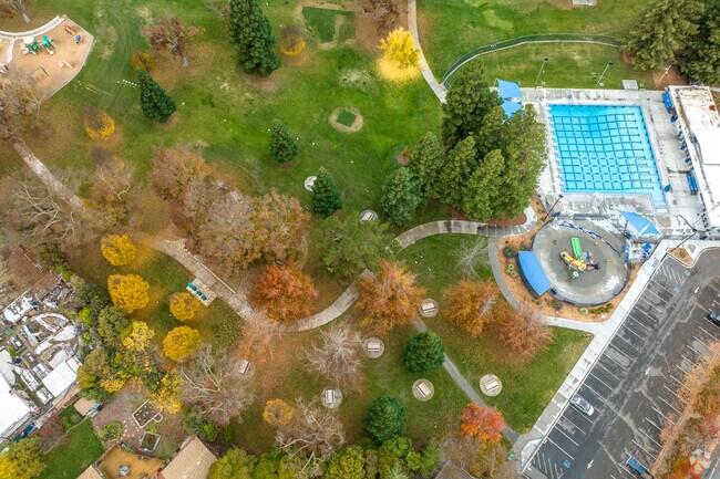 Escape to the beautiful nature at Larkey Park.