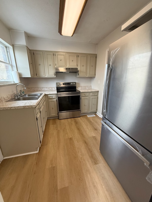 35 Broadway Gardens, Nitro, WV 25143 - photo 1