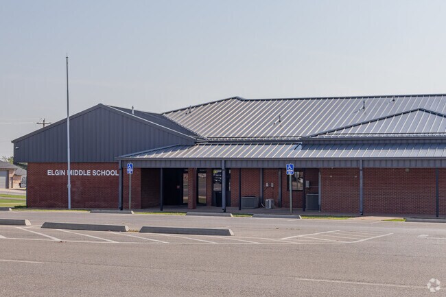 Elgin Middle School provides education in the neighborhood of Elgin.