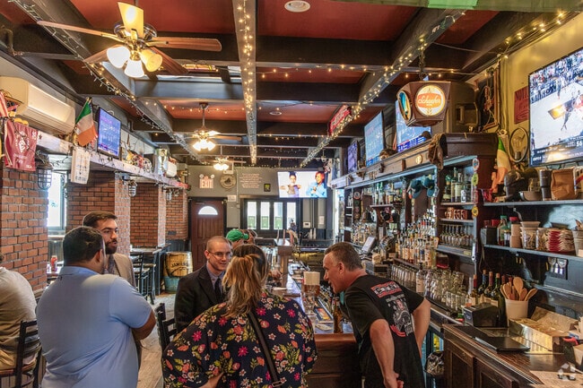 The Kettle Black is the largest gastropub in West Brighton.