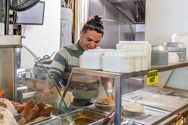 Torres Mini Market has a few essentials and hot-and-ready food right in the neighborhood of Maurer, Perth Amboy.