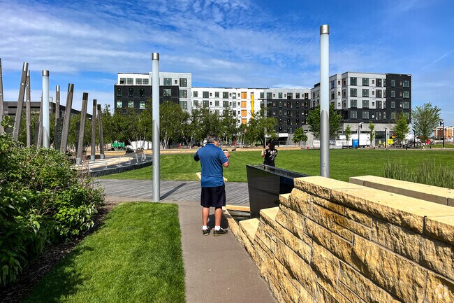 South Loop's many greenspaces attract many recreationists.