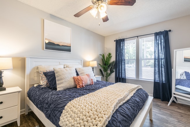 Hawthorne at New Centre, Wilmington, NC 28403 - photo 7