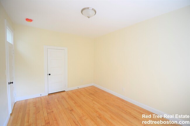 14 Leamington Rd unit 2, Brighton, MA 02135 - photo 7