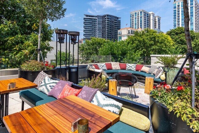 Peachtree Heights offers upscale dining, including Gypsy Kitchen and its rooftop patio.
