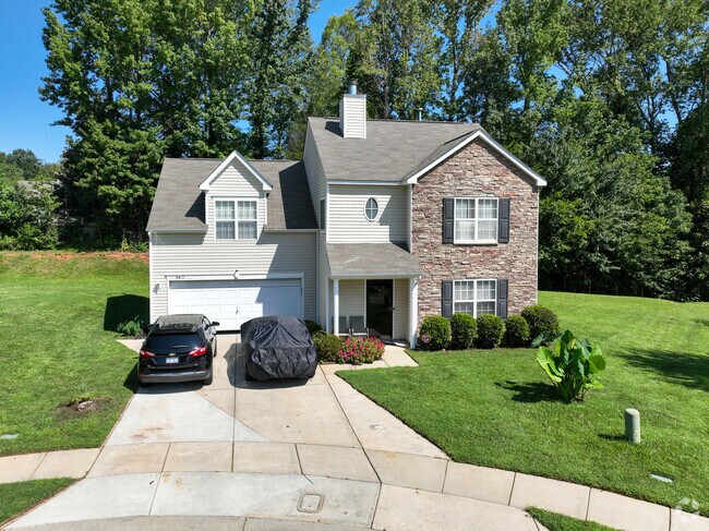 New Traditional homes can be found throughout Eastland-Wilora Lake.