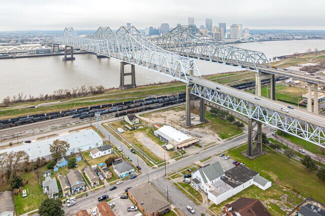 Many Gretna residents traverse the Crescent City Connection to the East Bank.