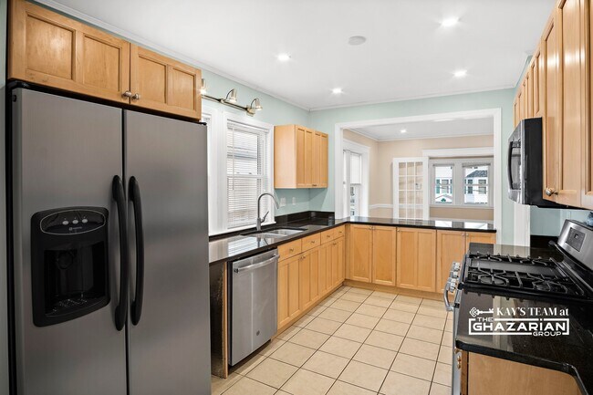 42 Parsons St, Brighton, MA 02135 - photo 2