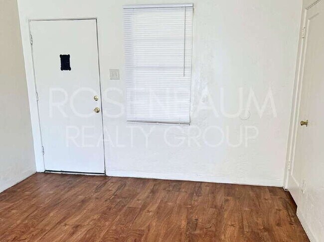 1713 N Village Dr unit 1713, Tucson, AZ 85712 - photo 5